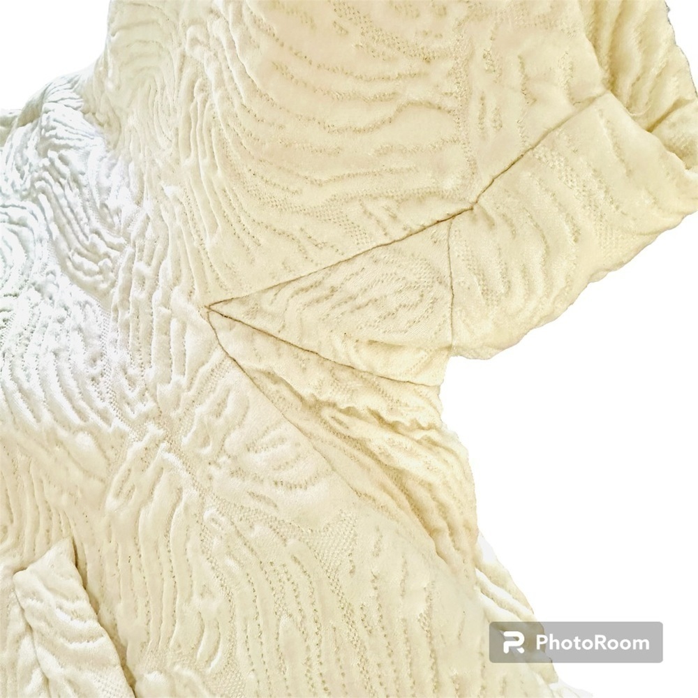 Vintage Jackie Kennedy inspired Embossed Dress Coat - Picture 9 of 12